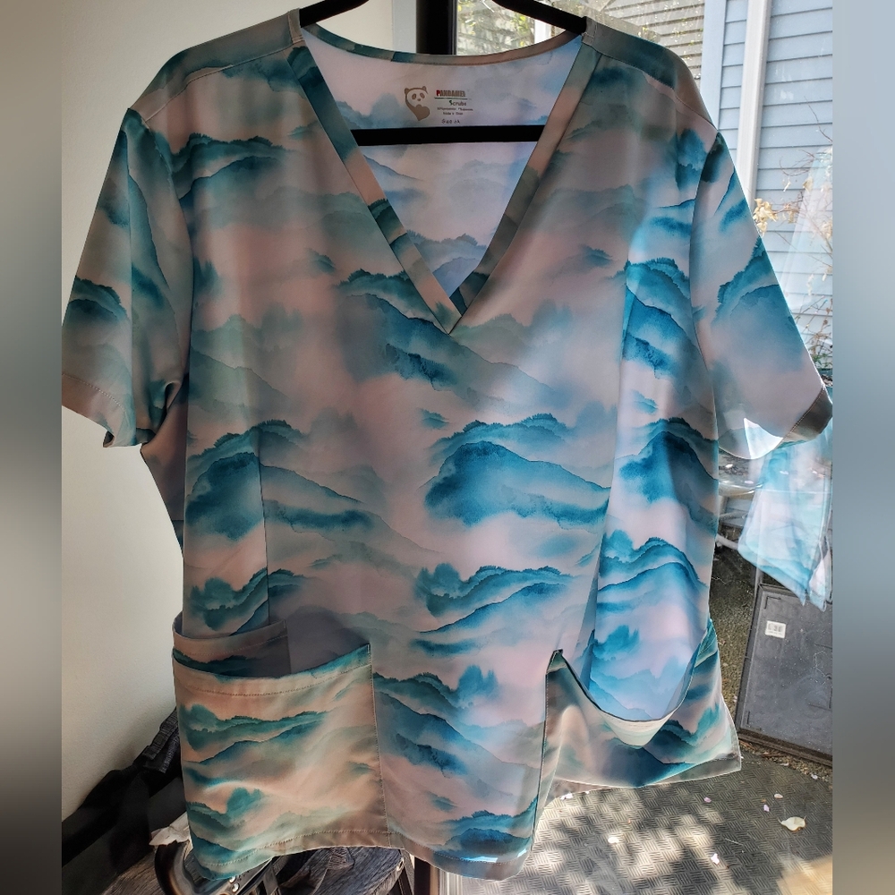 Blue and Gray Graphic Short Sleeve Blouse